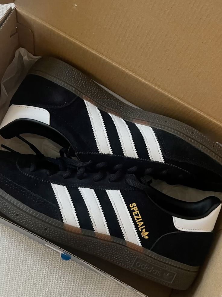 Adidas Spezial Negras