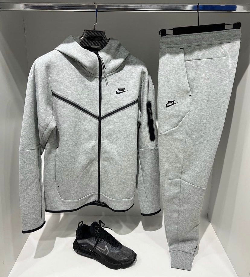Chandal Nike Tech