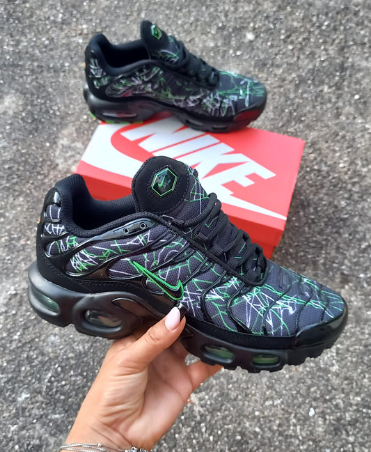Nike TN Air Negro y Verde