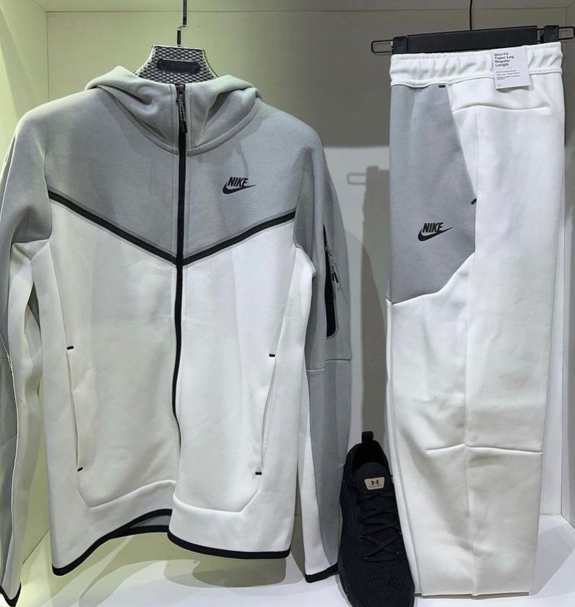 Chandal Nike Tech