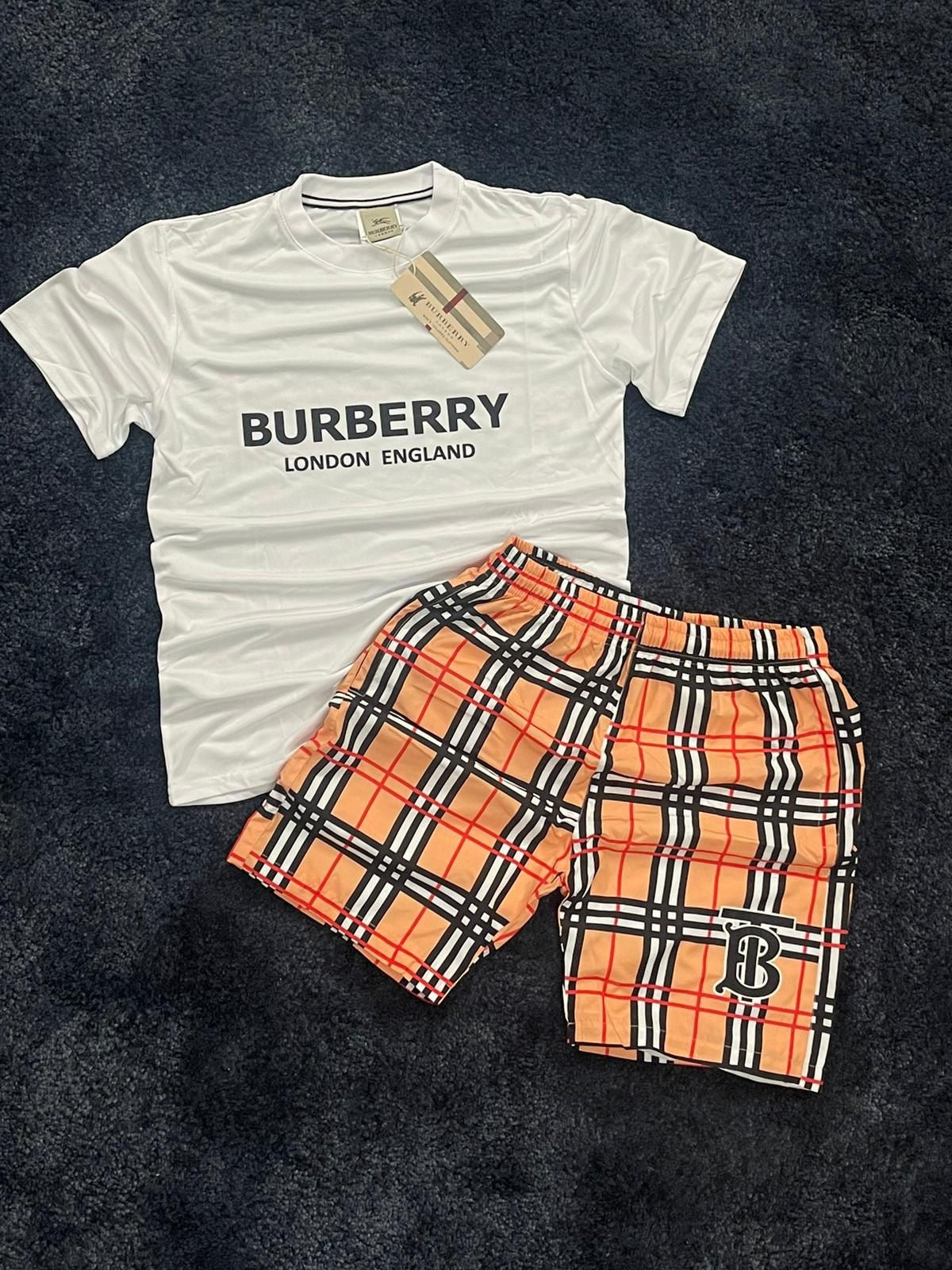 Conjunto de verano Burberry 2024