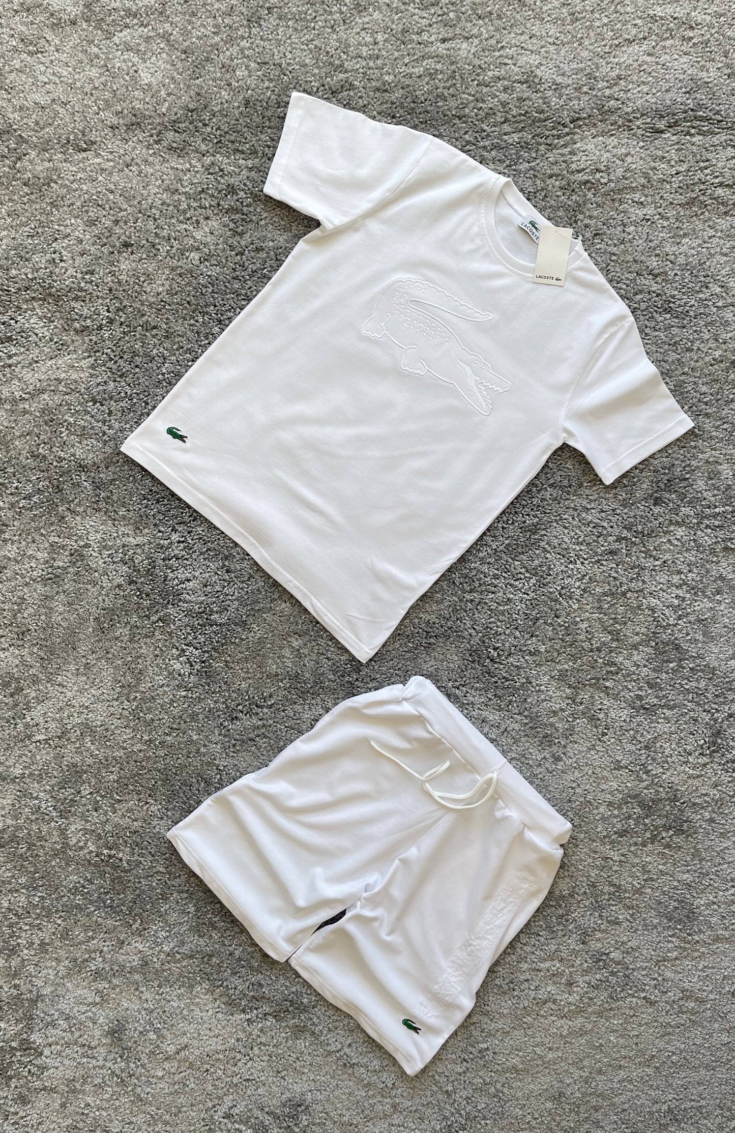 Conjunto de verano Lacoste relieve